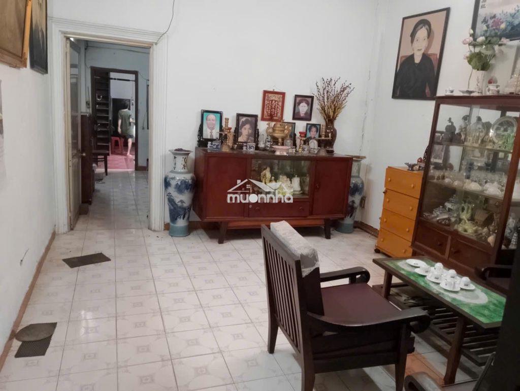 Nhà mặt tiền hẻm rộng - 2