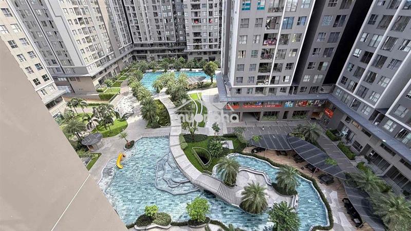 Căn 2pn có sẵn giường, tủ và rèm. trống sẵn. cho thuê lh hương ạ