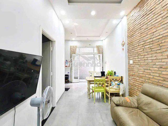 Giá tốt hiếm có. bán nhà lê quang định – dt 60m2 - giá chỉ 5,9 tỷ tl - 3