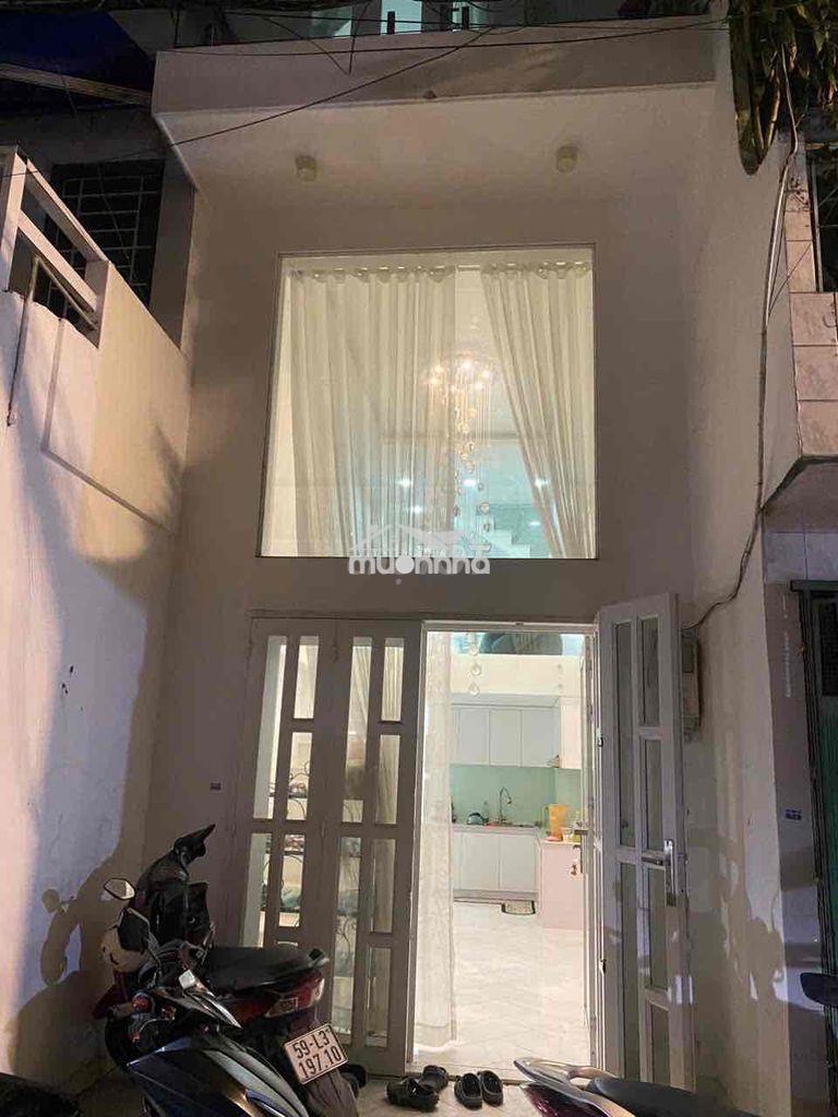 Cho thuê nhà 3 tầng (trệt + lửng + 2 tầng + sân thượng - 2