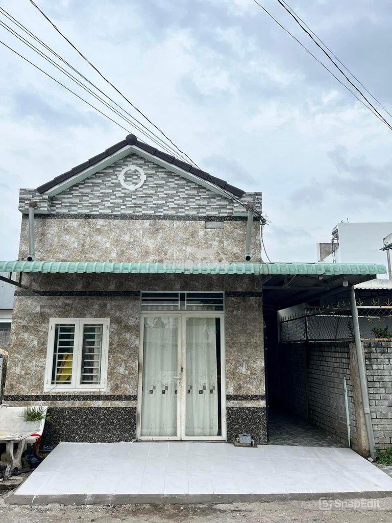 Bán dãy trọ 6p- 1kiot ở gần kcn tân phú trung 189m2 shr giá 1 tỉ 250tr