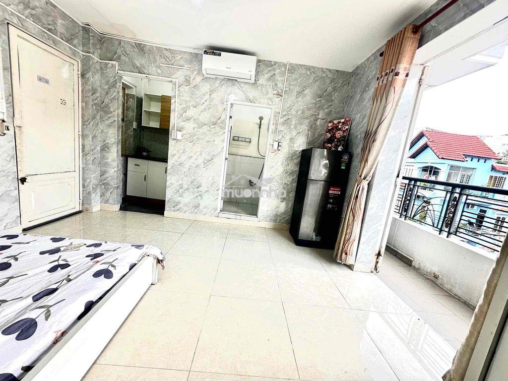 Căn hộ ban công đầy đủ nội thất - 3
