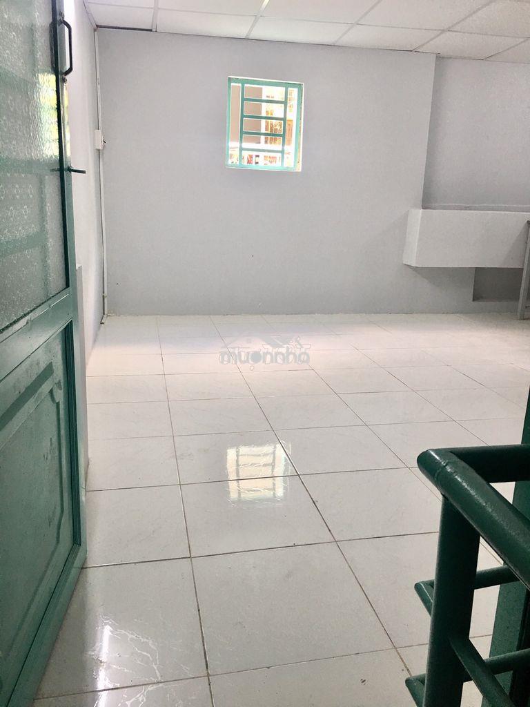 Phòng rộng, thoáng mát giá rẻ