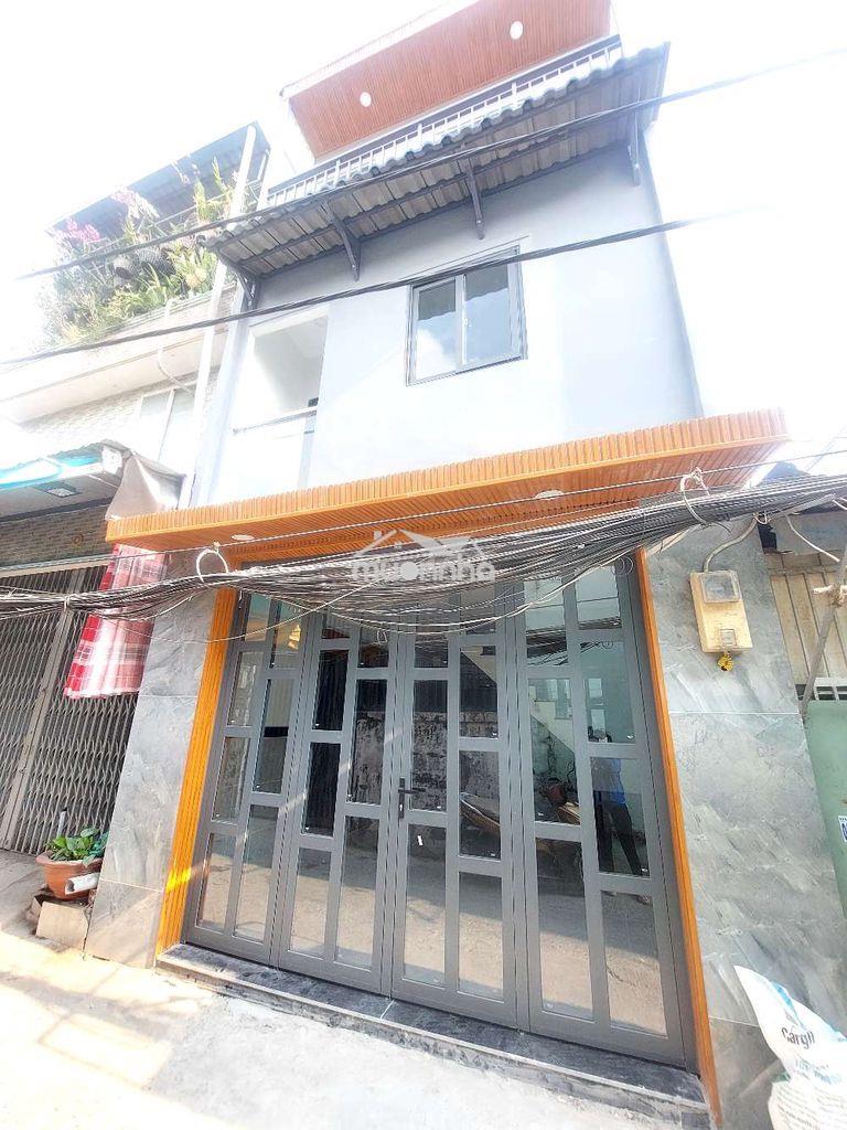 Sổ hồng 1trệt 2lầu,sân thượng 