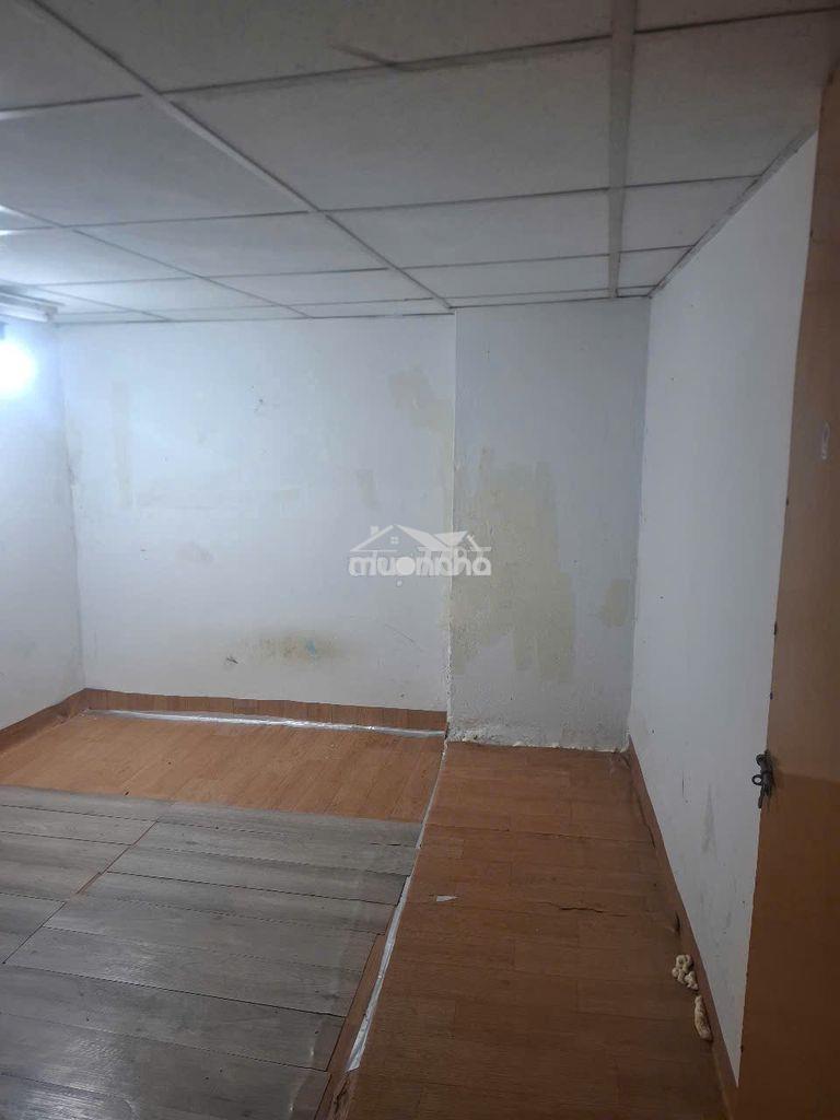 P trệt, lâu 1 , wc  riêng gần chợ pham v hai,bờ kế trường sa - 2