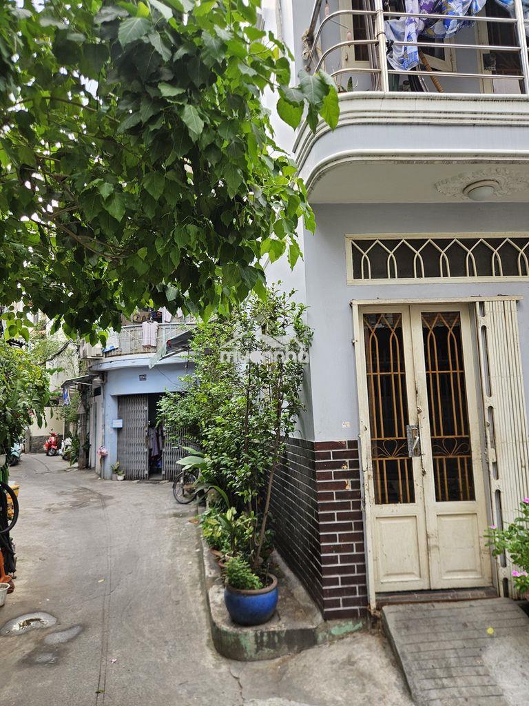 Nhà thuê huỳnh văn bánh, phú nhuận.trệt,2 lầu, 2pn, 2wc. 8,5 triệu - 3