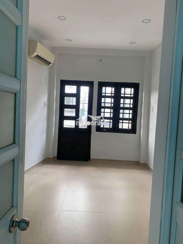 Cho thuê nhà hẻm 4m đường dương bá trạc p1 q 8
dt .4x10 giá 10trieu