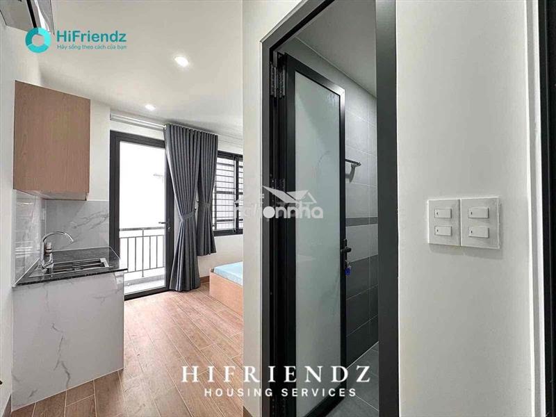 🏡Siêu phẩm thang may studio ban công giá hạt dẻ gần ueh, vhu