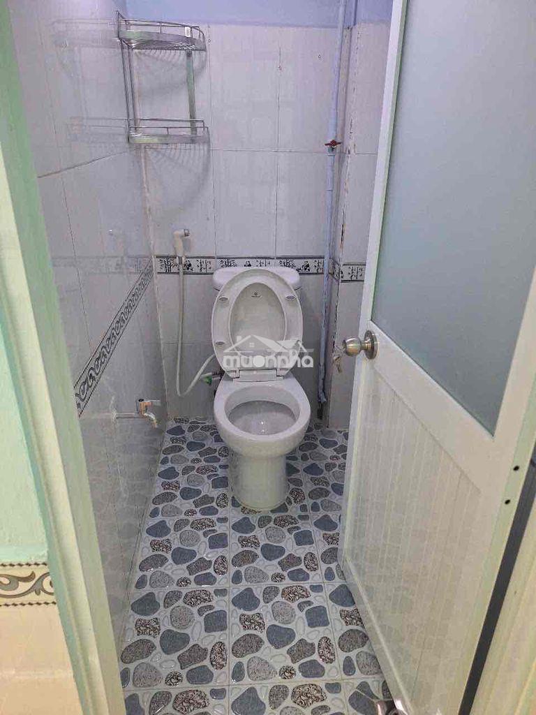 Cần cho thuê nhà hẻm 380 lê văn lương - 4