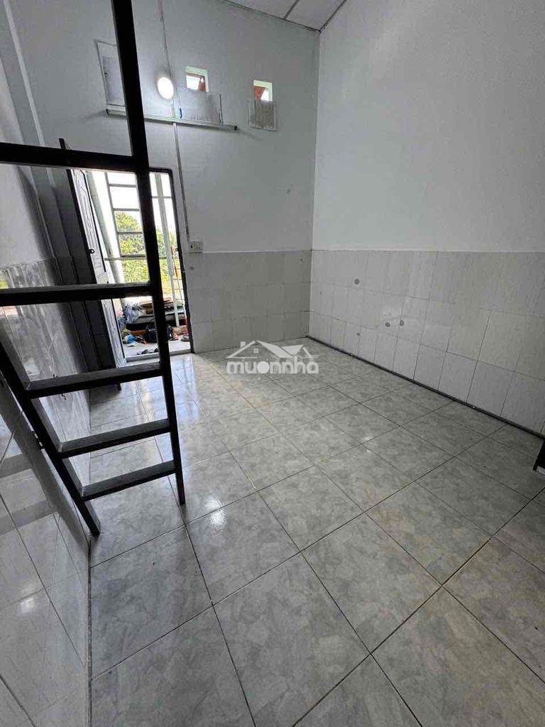 Cho thuê phòng có gác giá siêu rẻ ngay liên khu gần nguyễn thị tú - 2