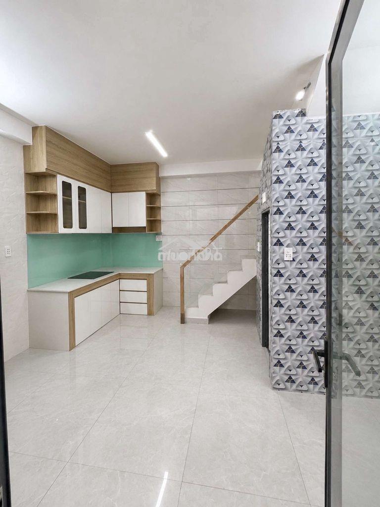 Bán nhà ngay mt tỉnh lộ 10 khu tên lửa 30m2 2 tầng ở ngsy xe hơi vuvu