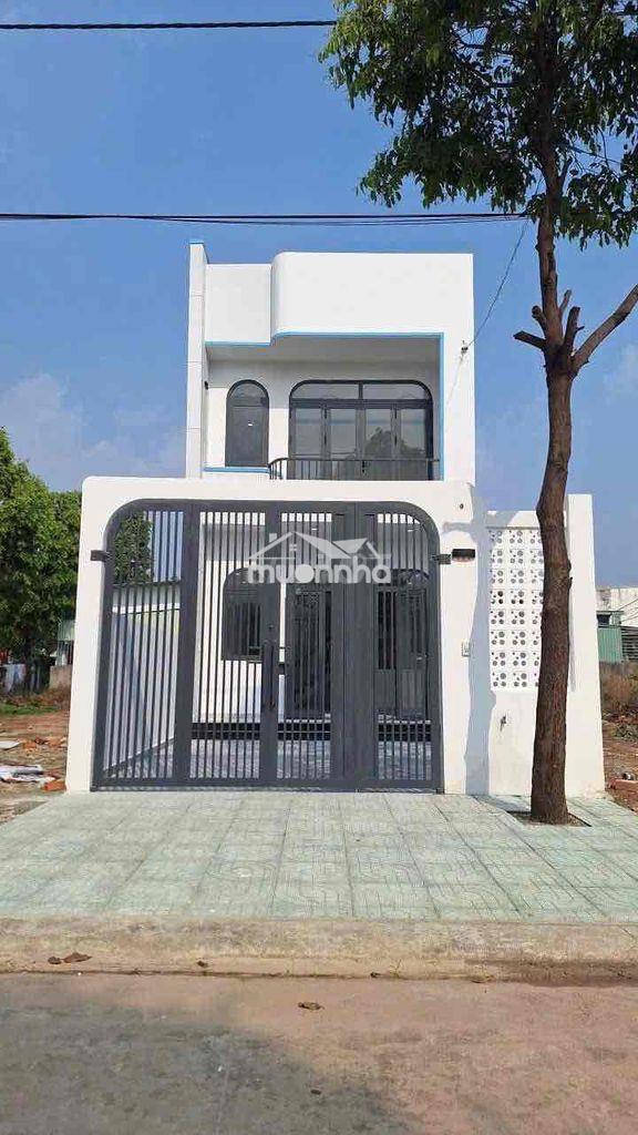 Bán căn nhà 1 trệt 1 lầu, mới , mỹ phước, bến cát, sát ql13