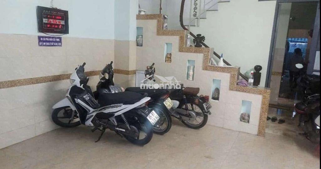 Nhà cần bán dt 4,5x17 đúc trệt 2 lầu . - 2