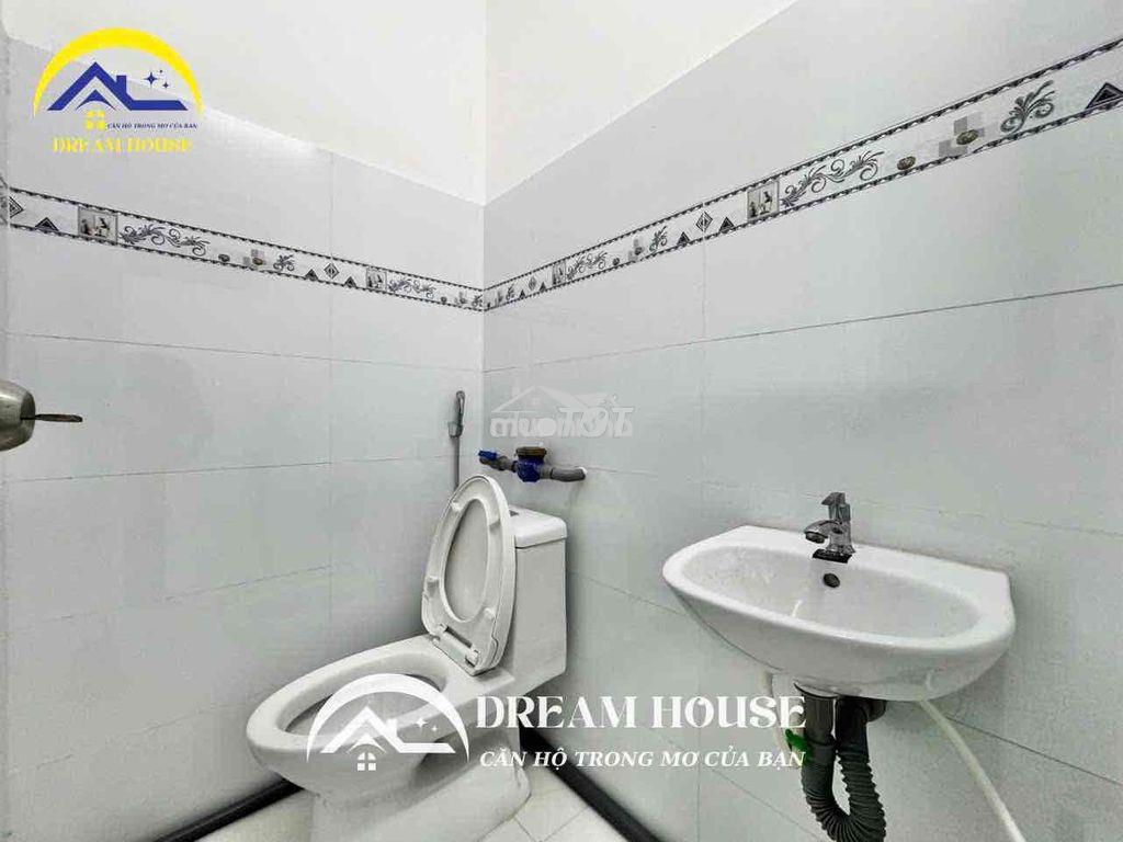 Phòng trọ có gác dưới trệt nhà mới an ninh nội thất cơ bản ở liền - 3