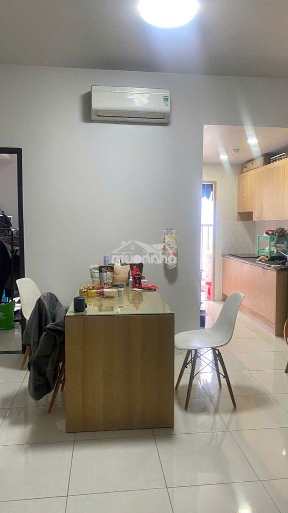 Chi thuê căn hộ sky9, 63m2 2pn 2wc ban công, có nội thất gần full, 8tr - 3