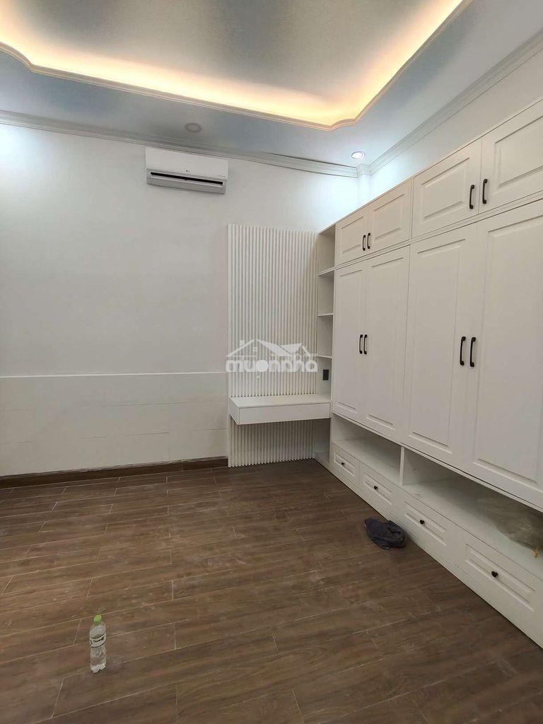 Nhà dt: 100m2 hẻm xe hơi - 3