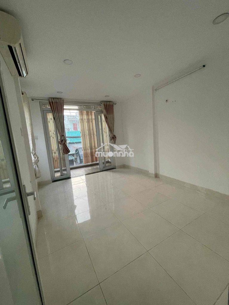 Cho thuê nhà hẻm xe hơi 117 nguyễn hữu cảnh. quận bình thạnh dt: 3,5x1