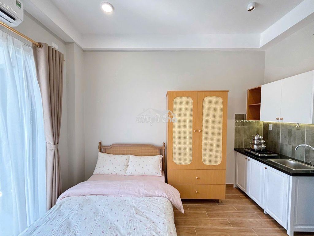 Phòng ban công mới xây ngay đầm sen, ô tô tận nhà - 3