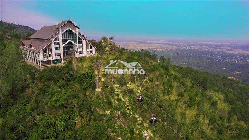 Độc bản view núi chứa chan. 300m2 có thổ cư xây nhà vườn- kinh doanh