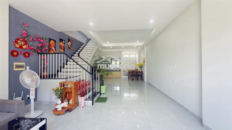 Cho thuê nhà nguyên căn kđt oasis, 2pn, 2wc, có nội thất, giá 7tr