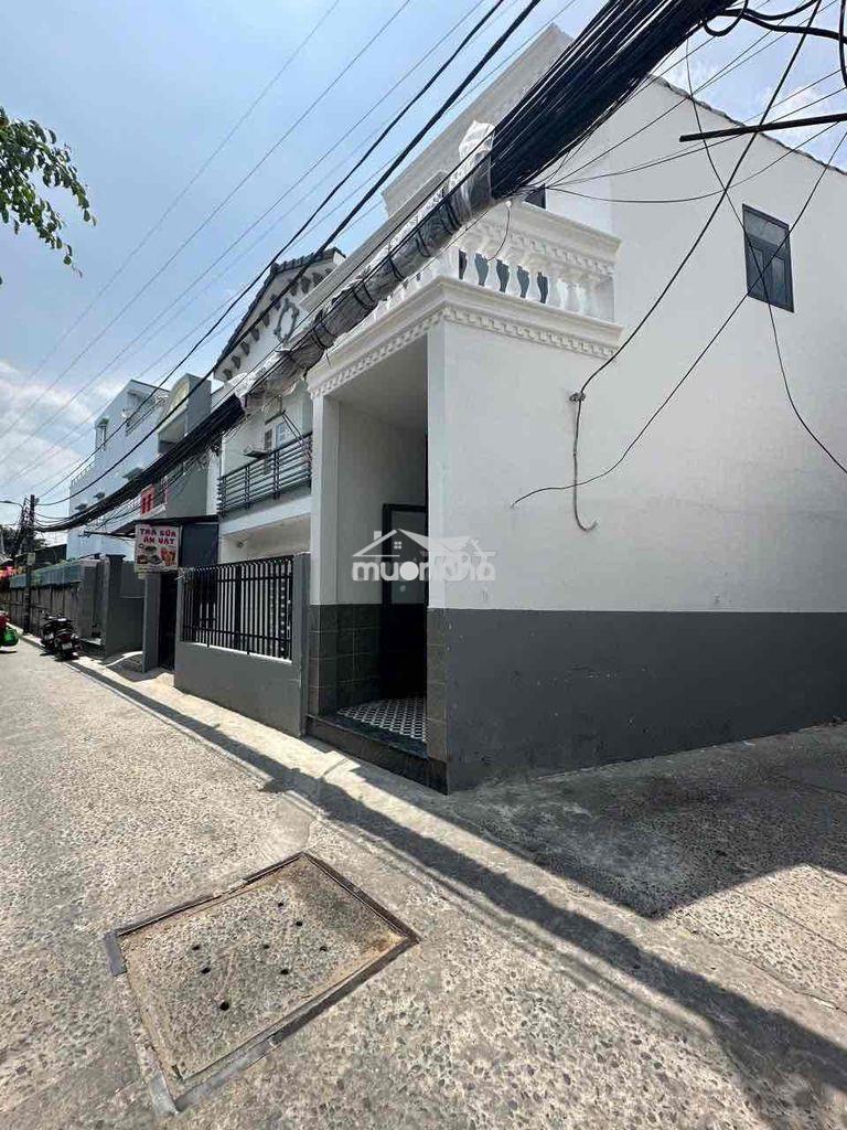 Nhà mới xây lô nhì 99,6m2, 2phòng ngủ, đừơng huỳnh tấn phát