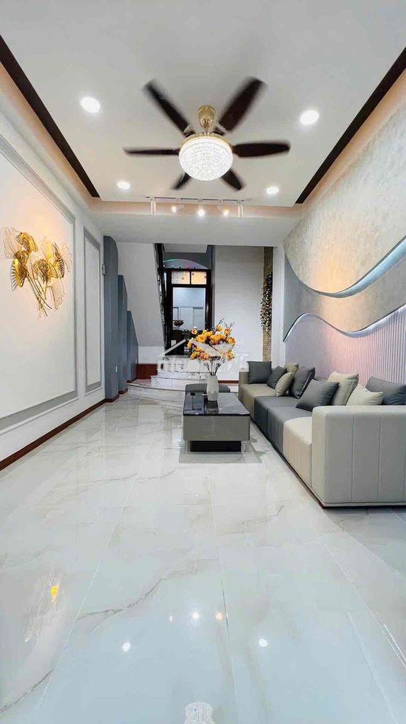 Quận 10, nhà tô hiến thành, hẻm xe tải, gần chợ thuốc, nhà đẹp