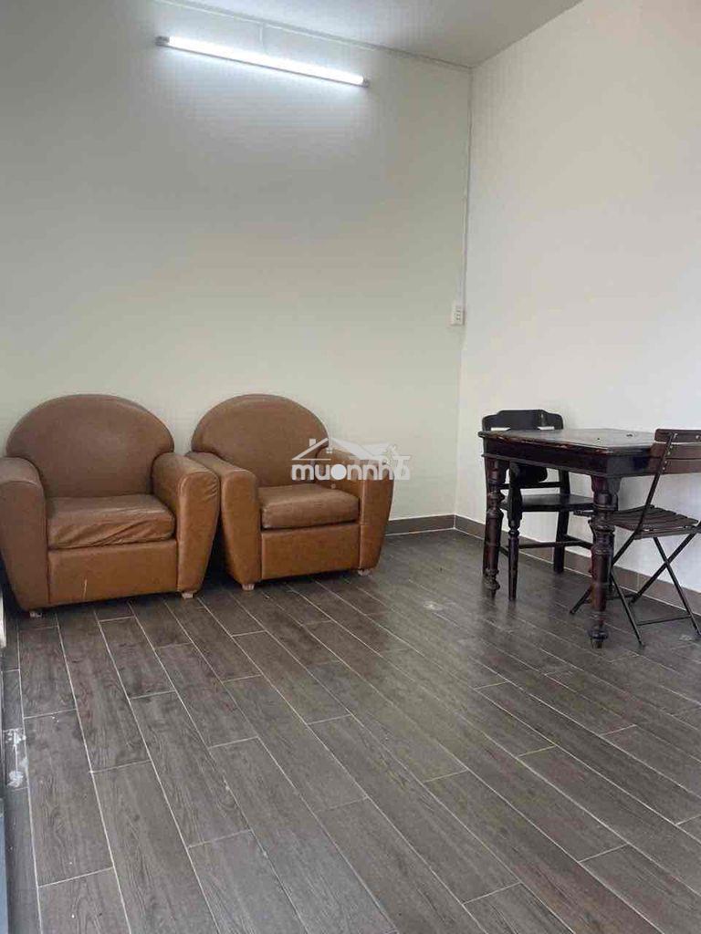 Nhà nguyên căn giá rẻ 6.5tr/tháng, view bờ sông thoáng mát – 2pn, 80m2 - 2