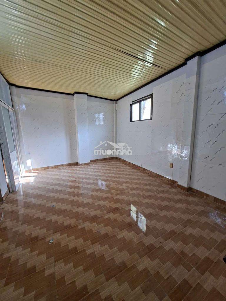 Cho thuê phòng rộng, có khu bếp riêng biệt, thoáng mát, sân vườn - 4