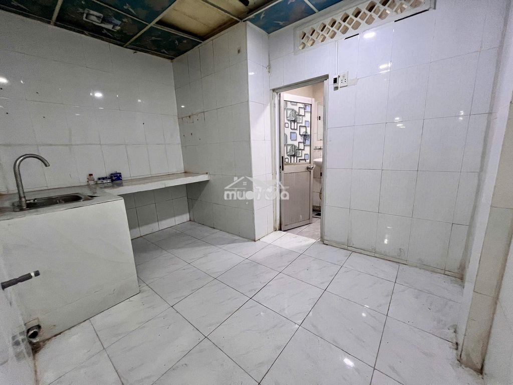 Cho thuê căn hộ trệt chung cư nguyễn thái bình, ngay trung tâm q1 - 3