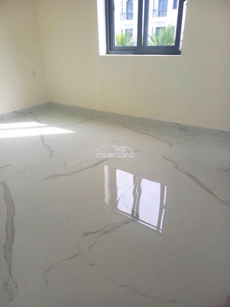 Cho thuê nhà mới 3 tầng mặt tiền đường 13m kế chợ phước bình giá 10tr - 2
