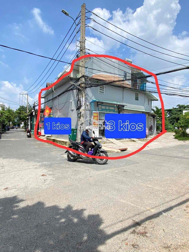 Góc 2 mtien đường 10 ,thu nhập 23tr/ tháng