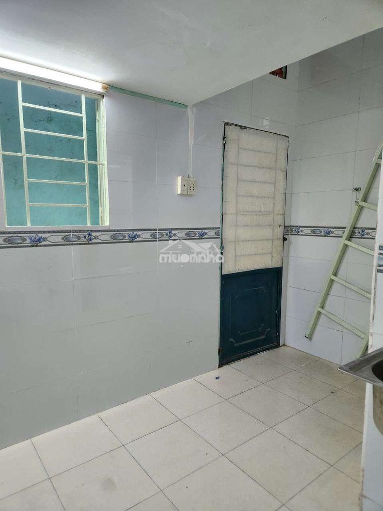 Chính chủ cho thuê phòng 22m2 tân hòa đông.p14.q6.2tr7₫.