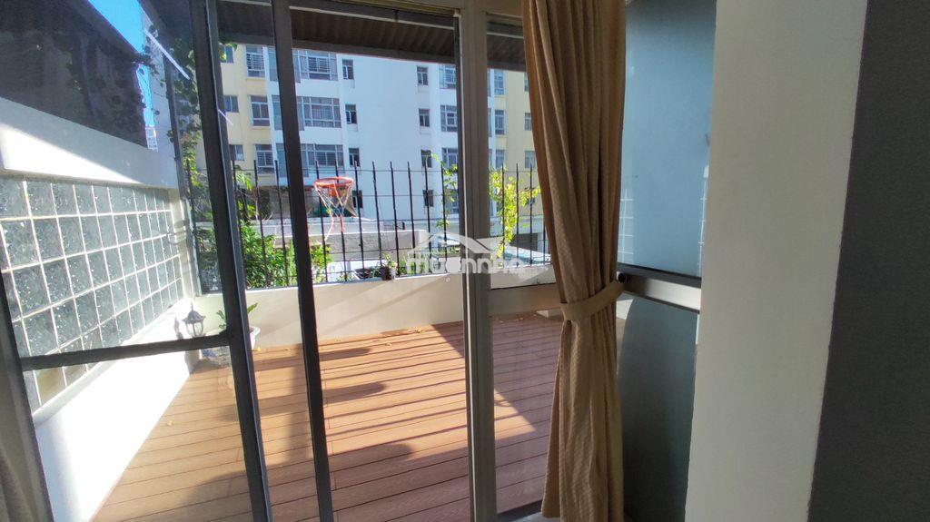 Căn góc có sân vườn sky gaden 1 2 pn, 1 wc  81m2 - 2