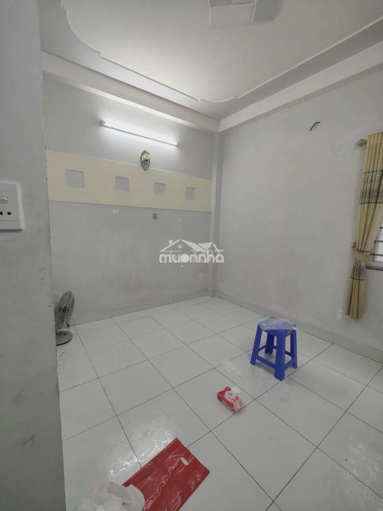 Phòng trọ 20m2 3tr3 lầu 1, cửa sổ thoáng gió khu nhà văn minh lịch sự - 2