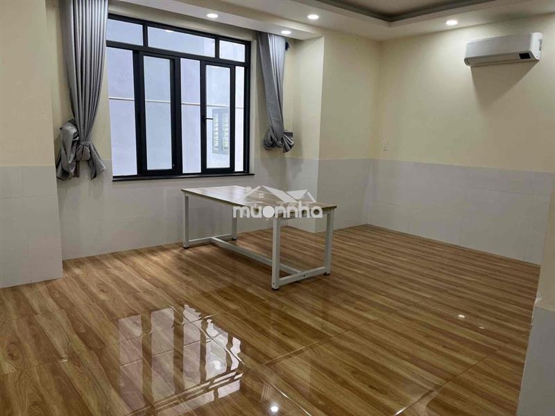 Phòng 36m2 mới có máy lạnh giờ giấc tự do an ninh
