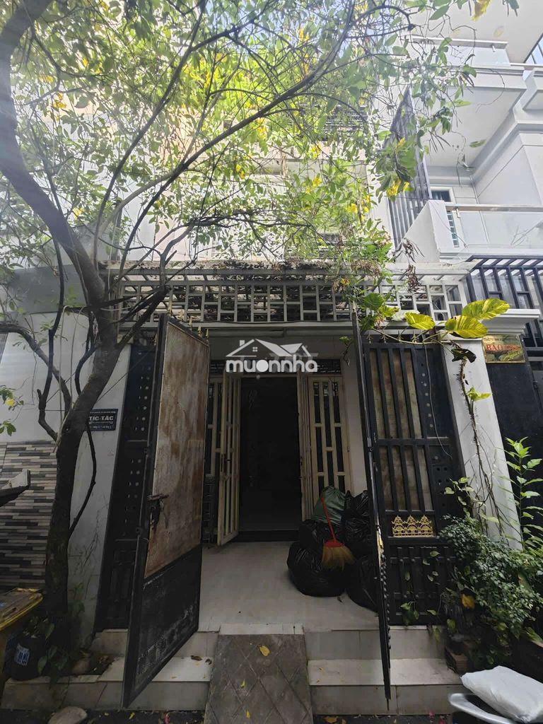 Nhà full nội thất, hẻm oto, 1t2l 2pn 2wc. ngay linh đông