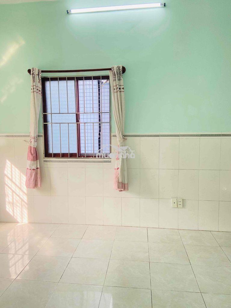 Phòng mới có 3 cửa sổ lớn, máy lạnh-gần chợ bà chiểu 22m2 - 3