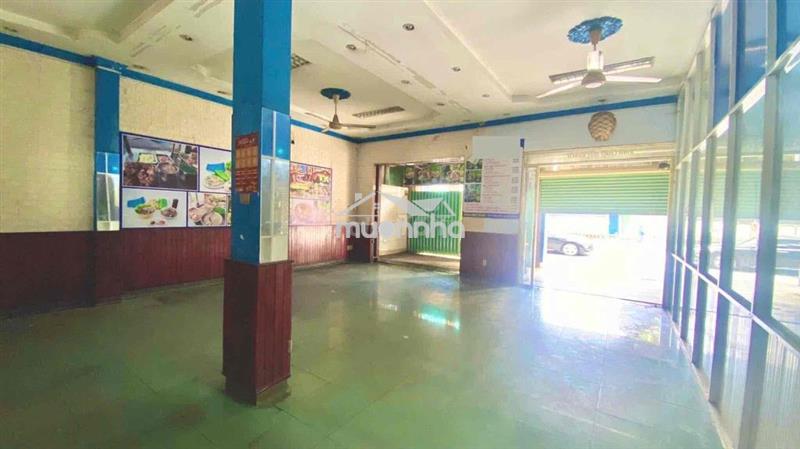 Mặt bằng lê hồng phong gần ngã 4 đối diện trường  học