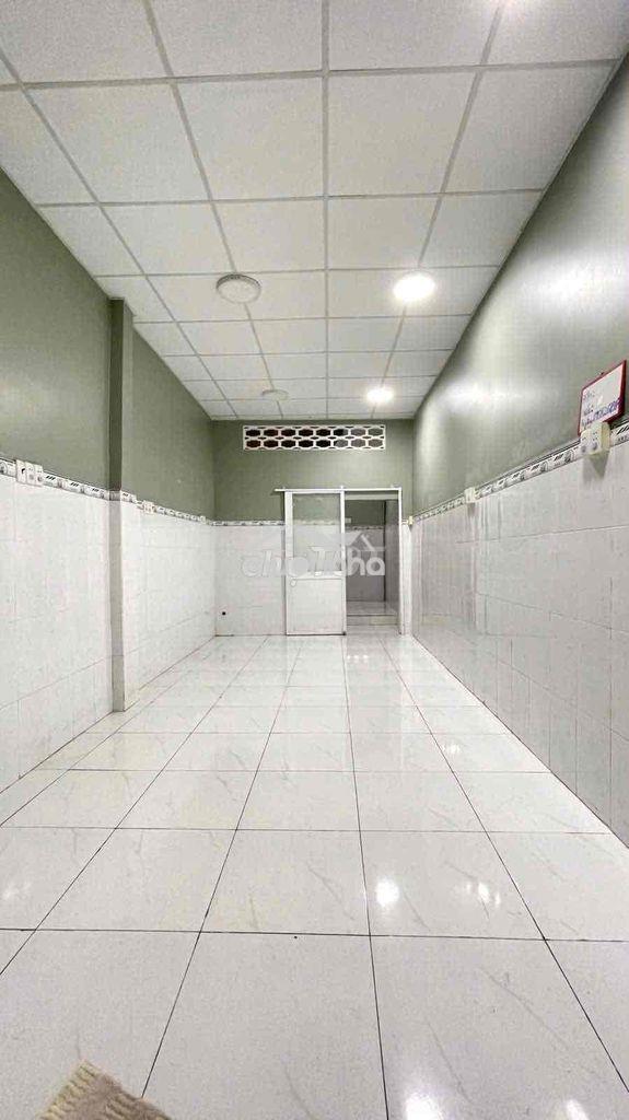 Quận 5,sát m tiền ,30m2-2tầng— hẻm thông-giá chỉ 4ty9 tl - 4