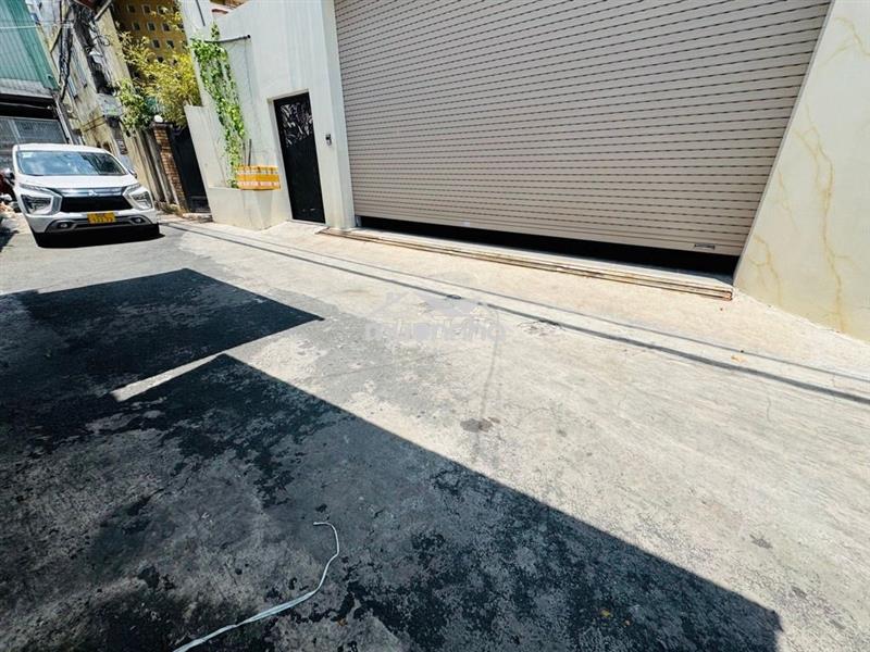 Nhà mới 3 tầng – xe hơi vào nhà – phạm văn bạch gần metro – 7.95 tỷ tl