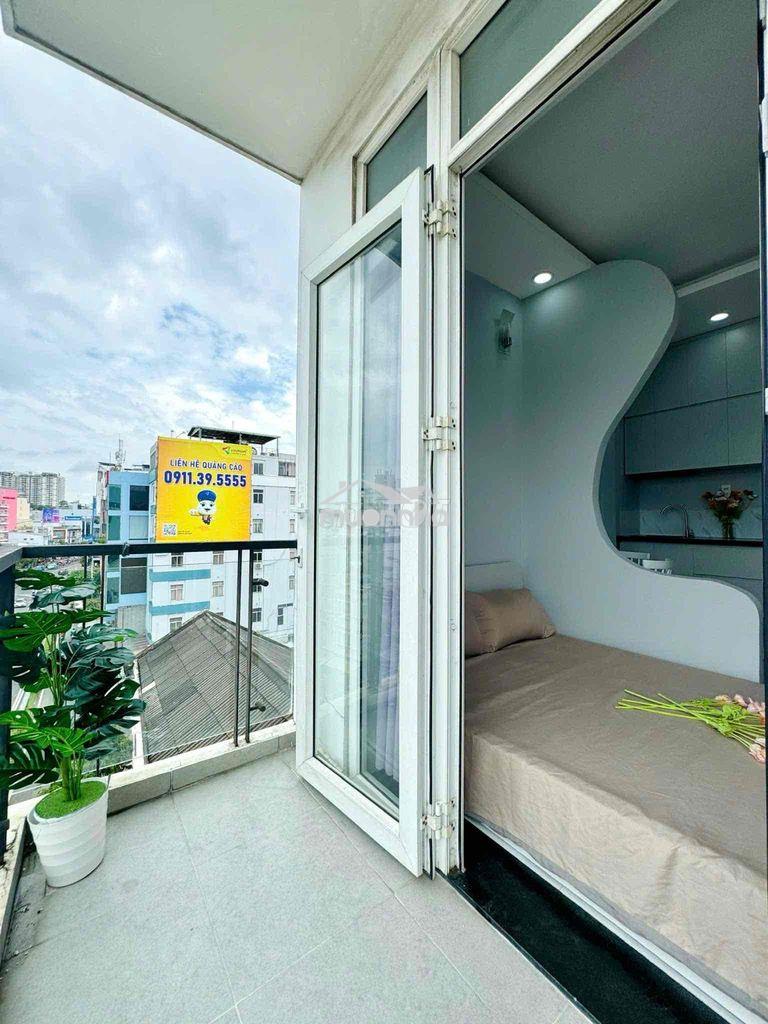 Cho thuê studio ban công cực rộng thoáng ngay trung tâm quận 1