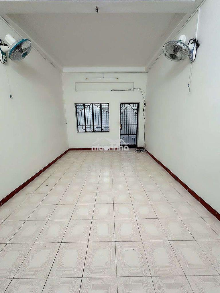 Cho thuê gấp 82/2a cmt8, qtb ngay ngã ba chấn hưng,giá 12 triệu/tháng - 4