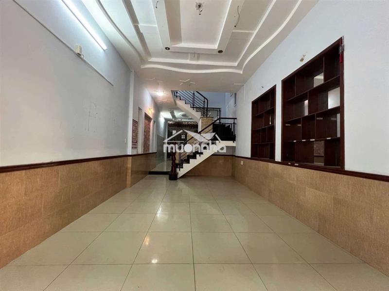 Cho thuê nhà nguyên căn 4m x 16m x 3 lầu