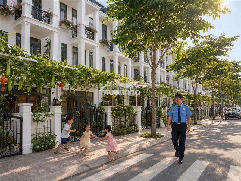Nhà phố 3 tầng khu compound 24/24, cách thủ đức 16km. giá 3,5 tỷ/căn