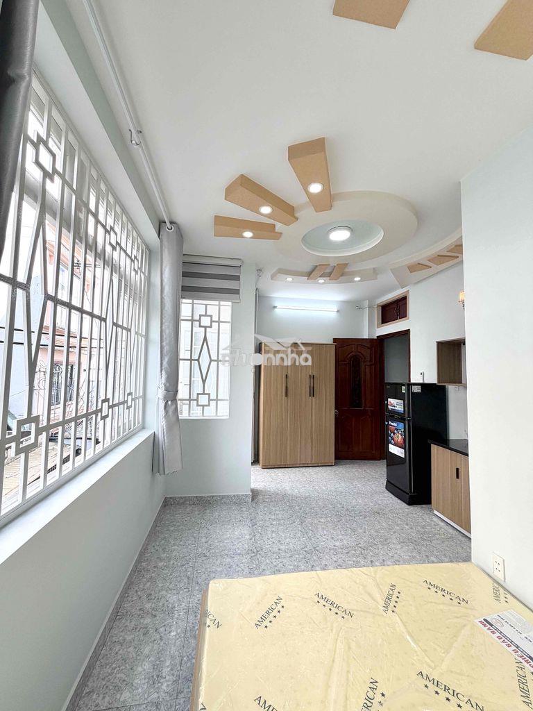 Chính chủ cho thuê phòng phú nhuận full nội thất mới cửa sổ ban công