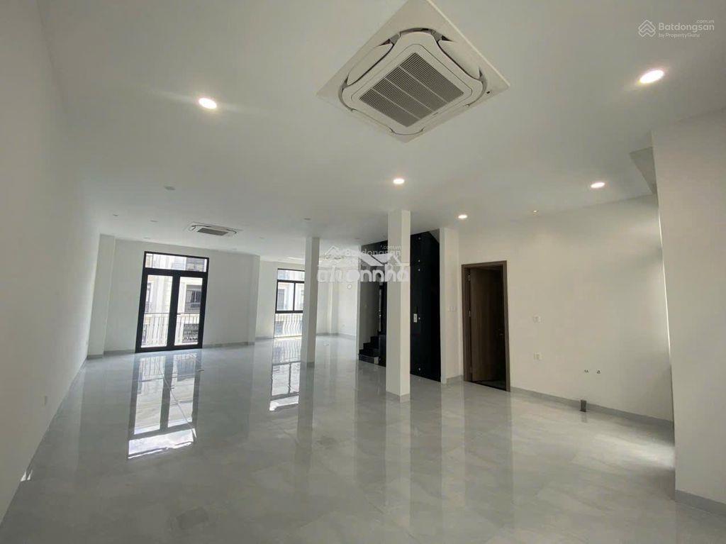 Nhà phố vinhomes diện tích lớn 144m² thang máy nhà mới hoàn thiện - 4