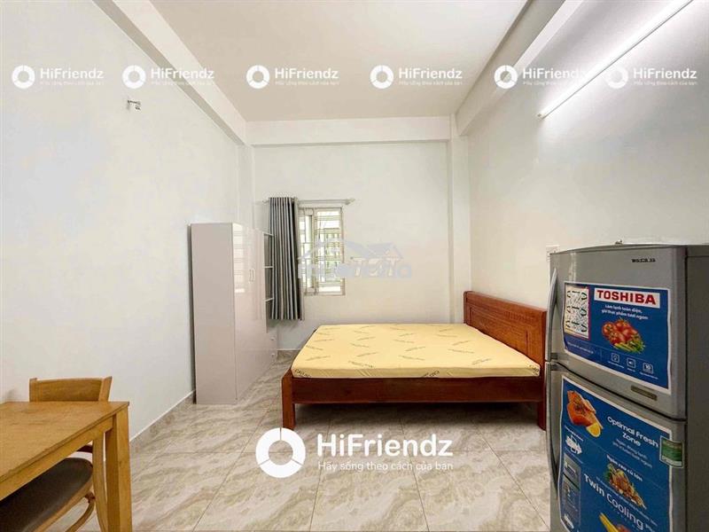 Phòng full nội thất siêu sạch sẽ có thang máy ngay vòng xoay phú lâm