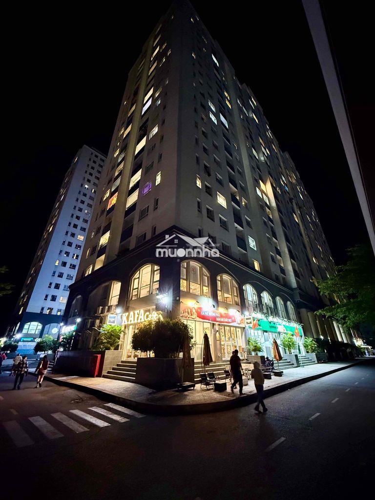 Shop ngay mặt tiền cổng chính chung cư dreamhome. giá thuê 12 triệu.