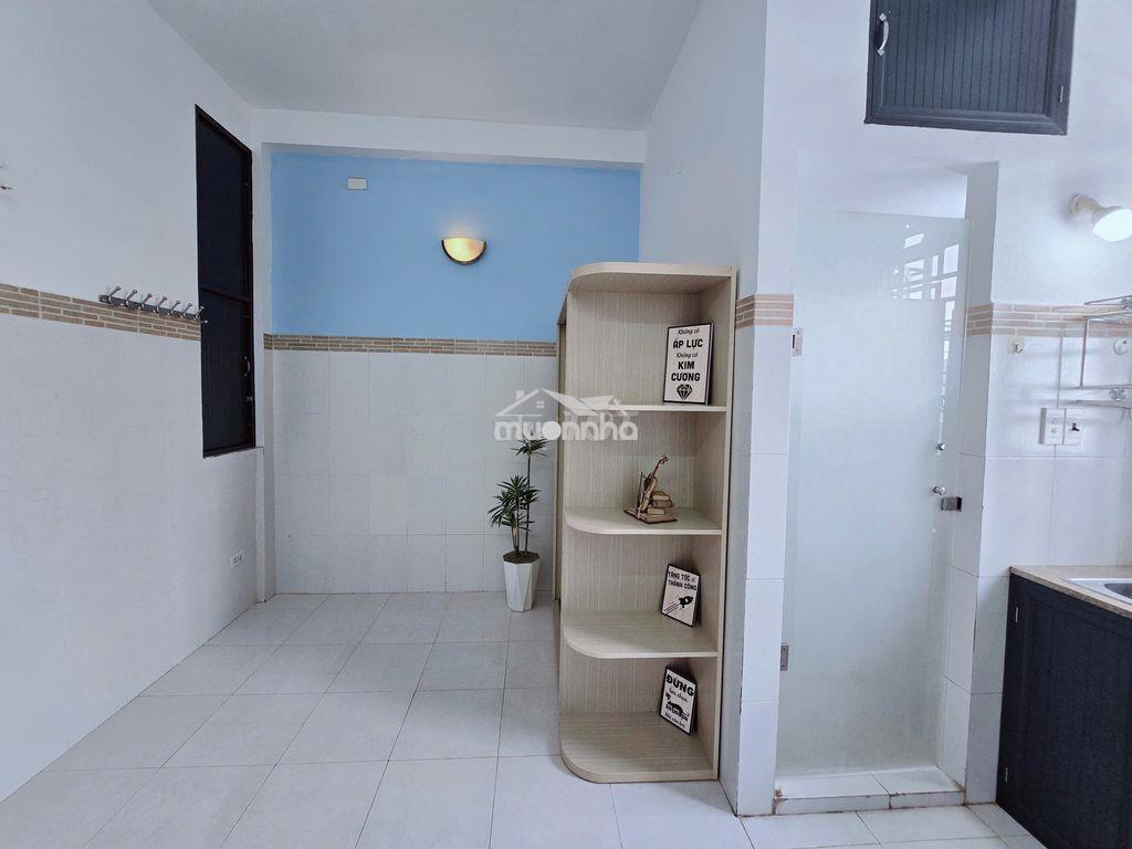 Phòng có nội thất, spkt, đại học ngân hàng, hoàng diệu 2, gần ngã 4 tđ - 2