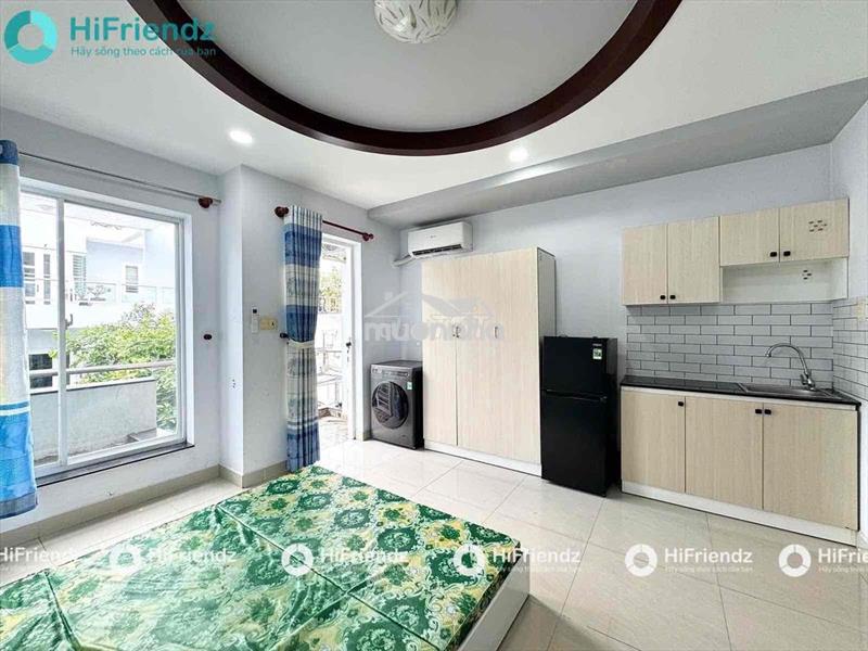 Cho thuê căn hộ bancol máy giặt riêng rộng 27m2 ngay chợ hoà hưng q10